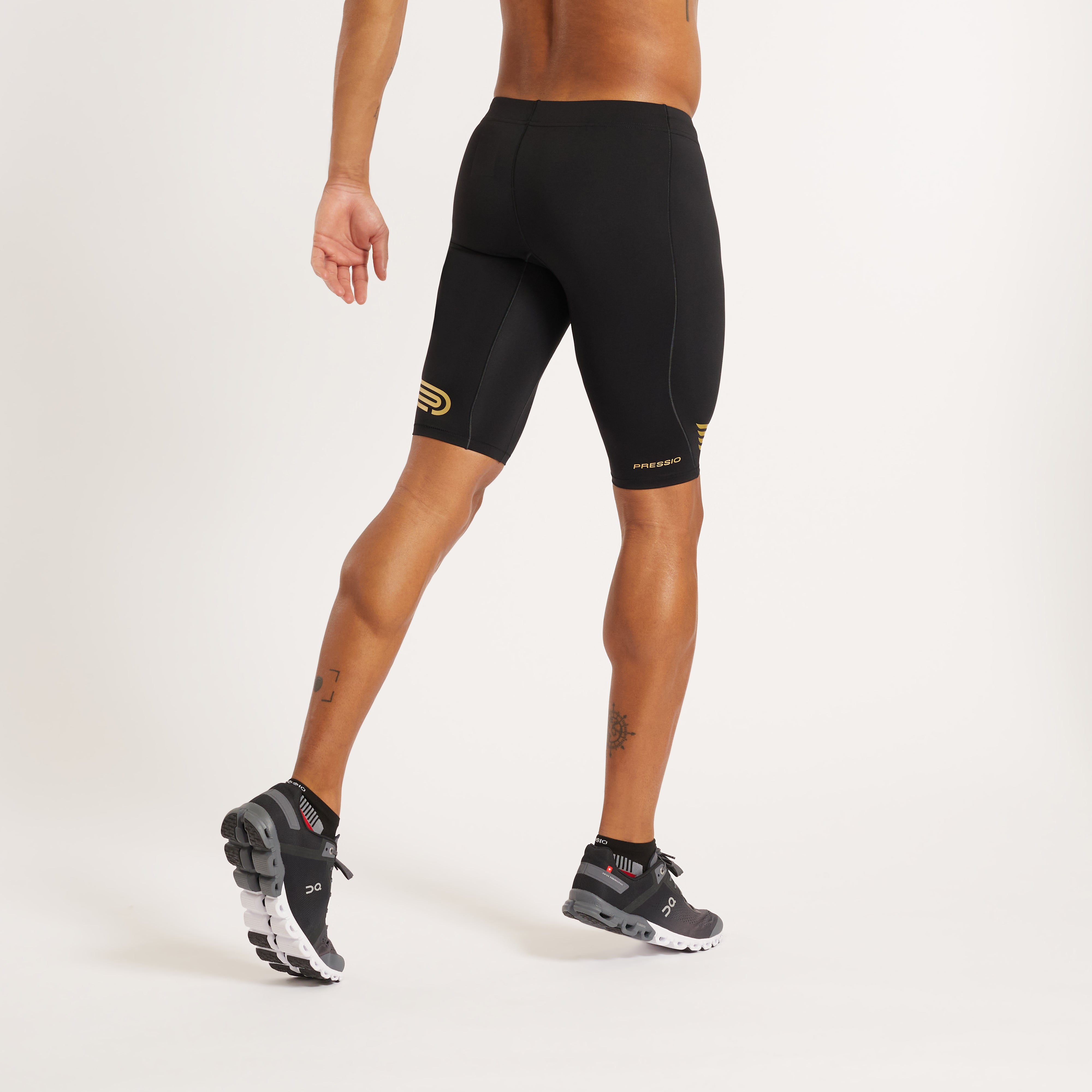 PMB0174B-BLK-GLD_22_02a59034-